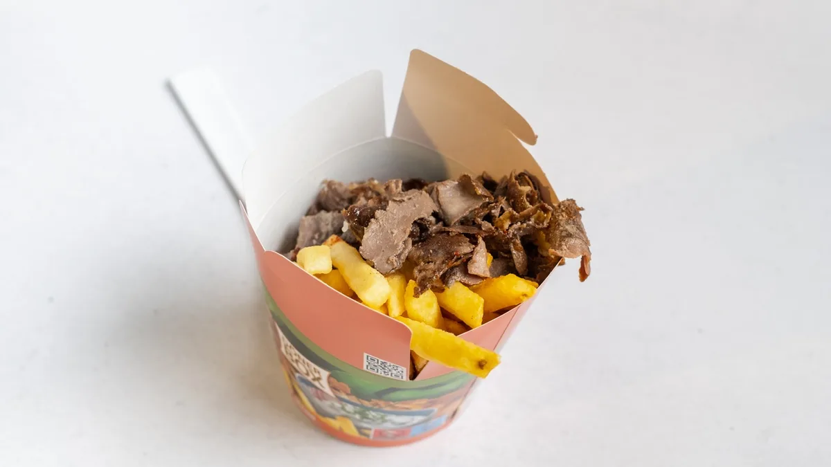22. Kebab box s hranolky