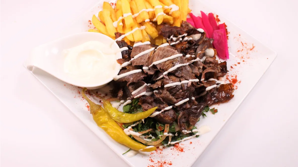 27. Shawarma talíř