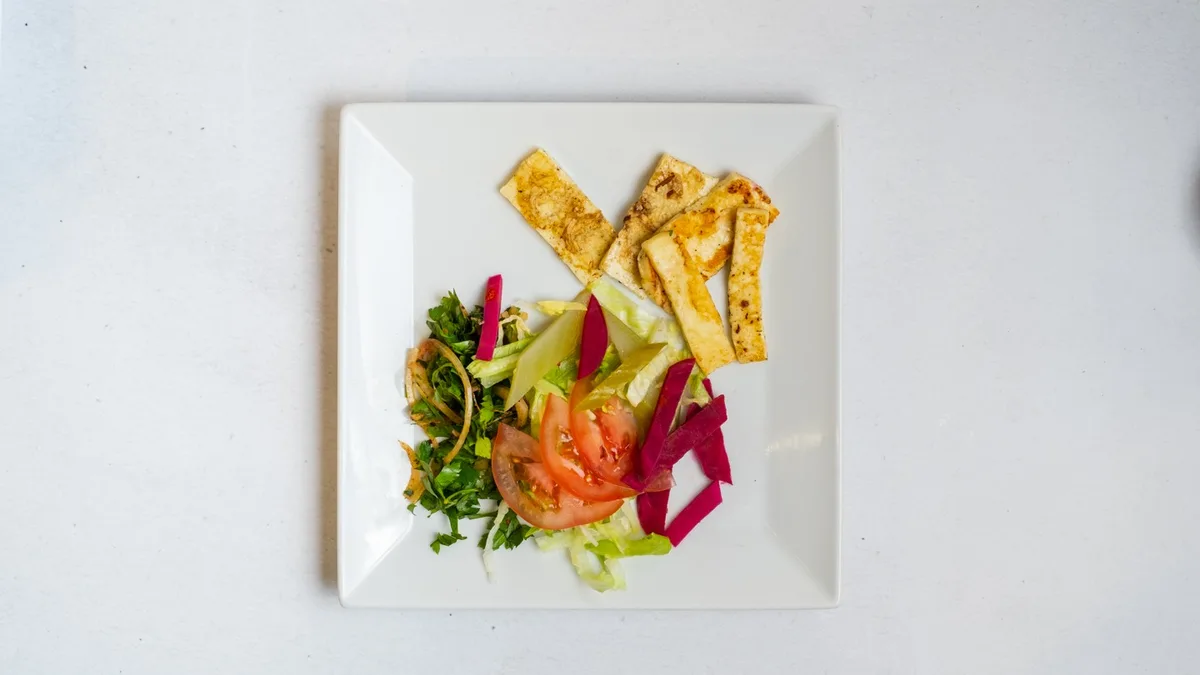 30. Halloumi talíř