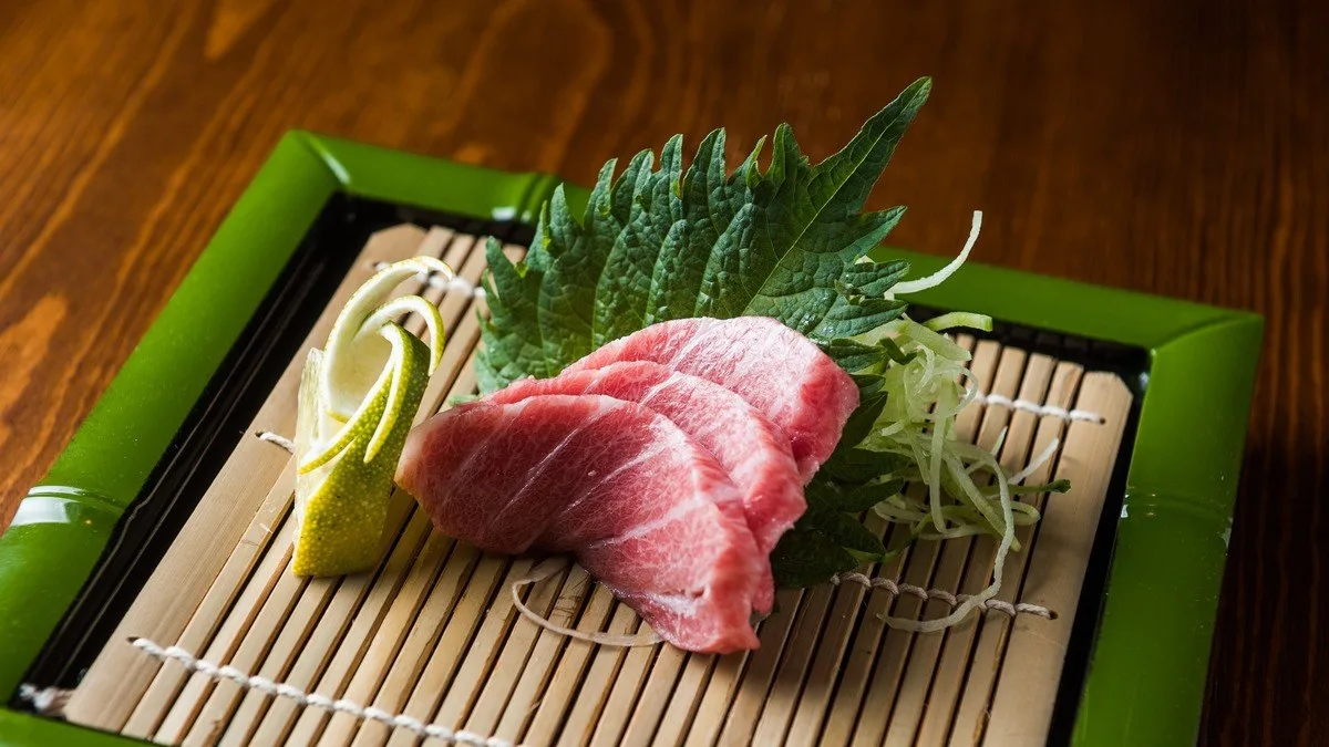 I6. Σασίμι Toro
