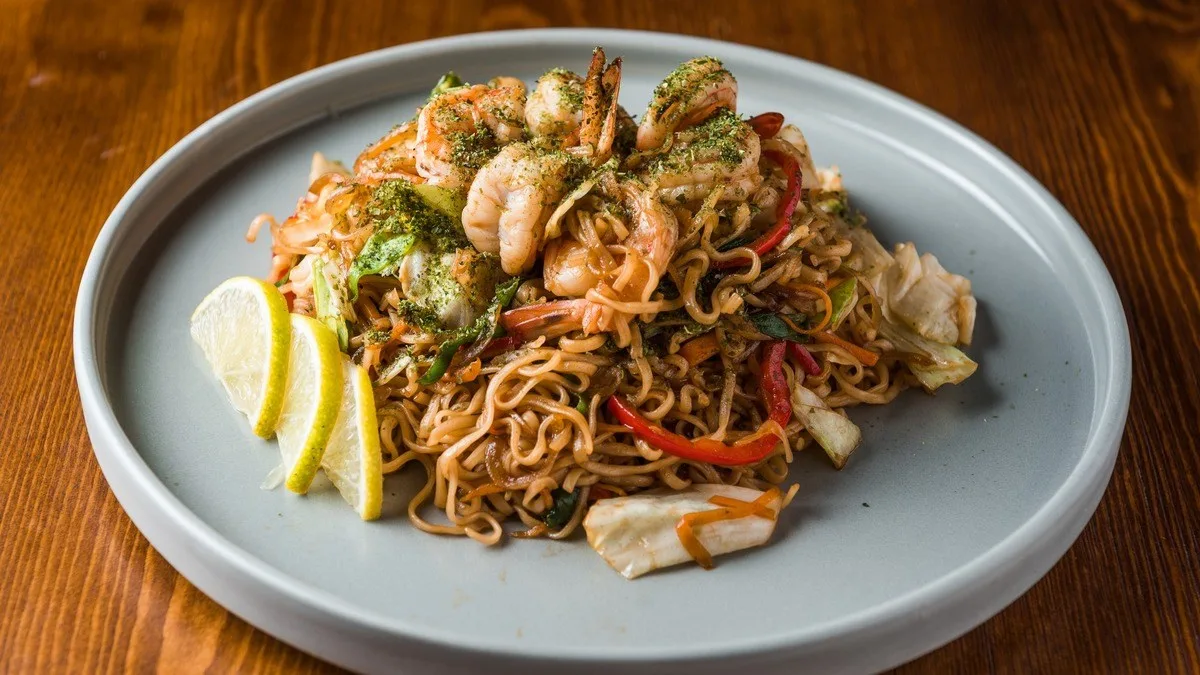 M2. Fried Noodles