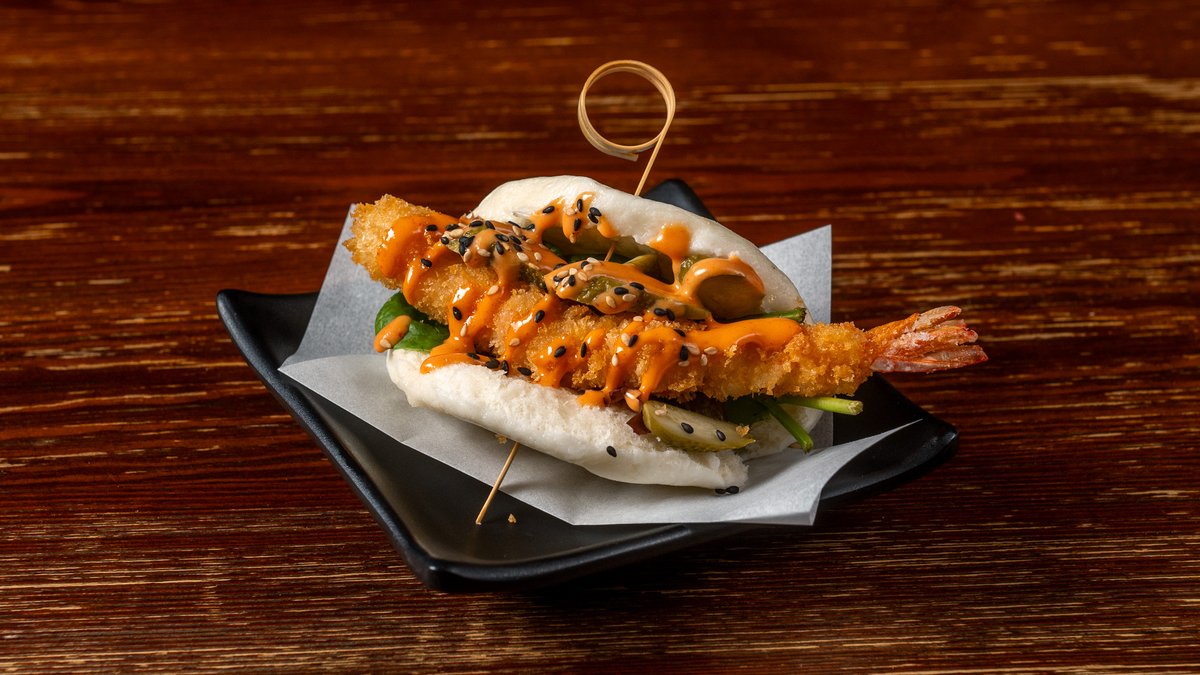 W12. Gua Bao Prawns