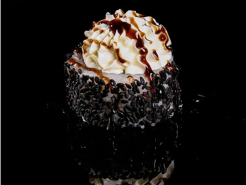 Black mak roll