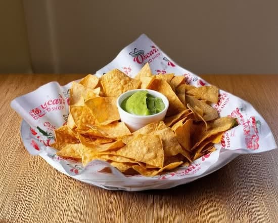 Guacamole and Chips 8 oz