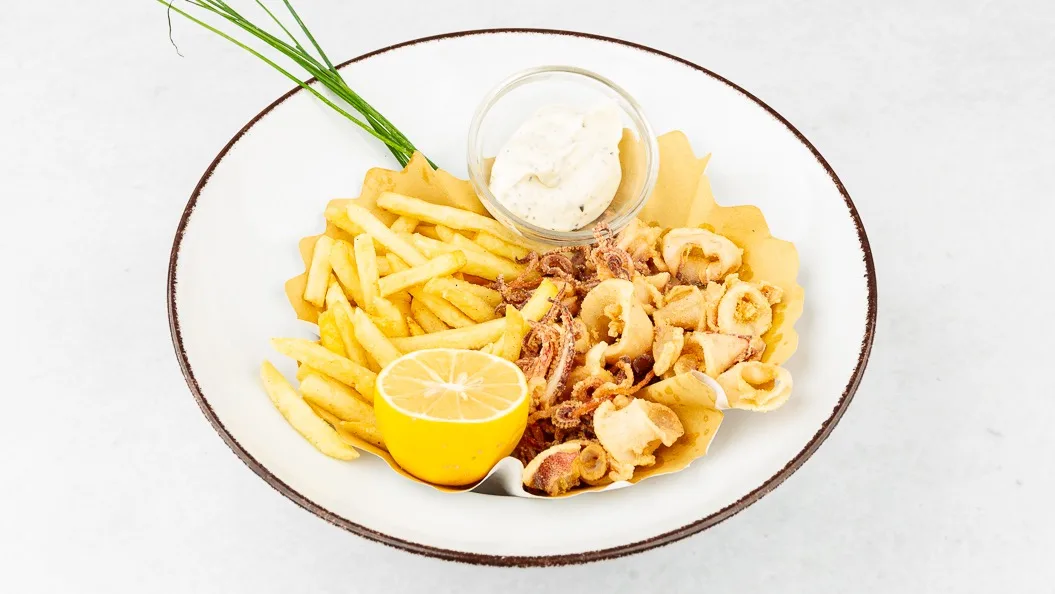 Fried or grilled calamari
