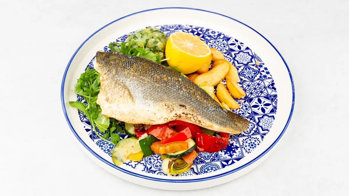Trout fillet with chard and potatoes