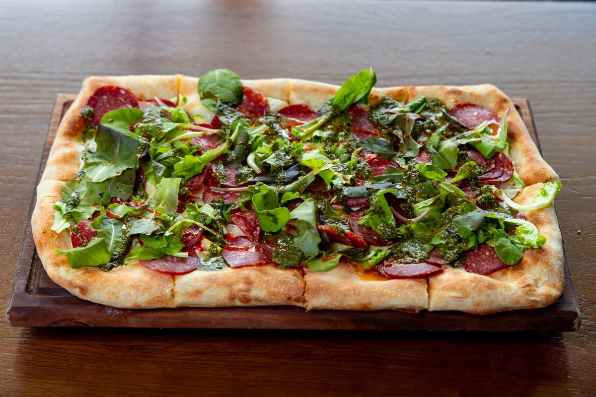 Pizza Bianca sa Buffalo mozzarella sirom
