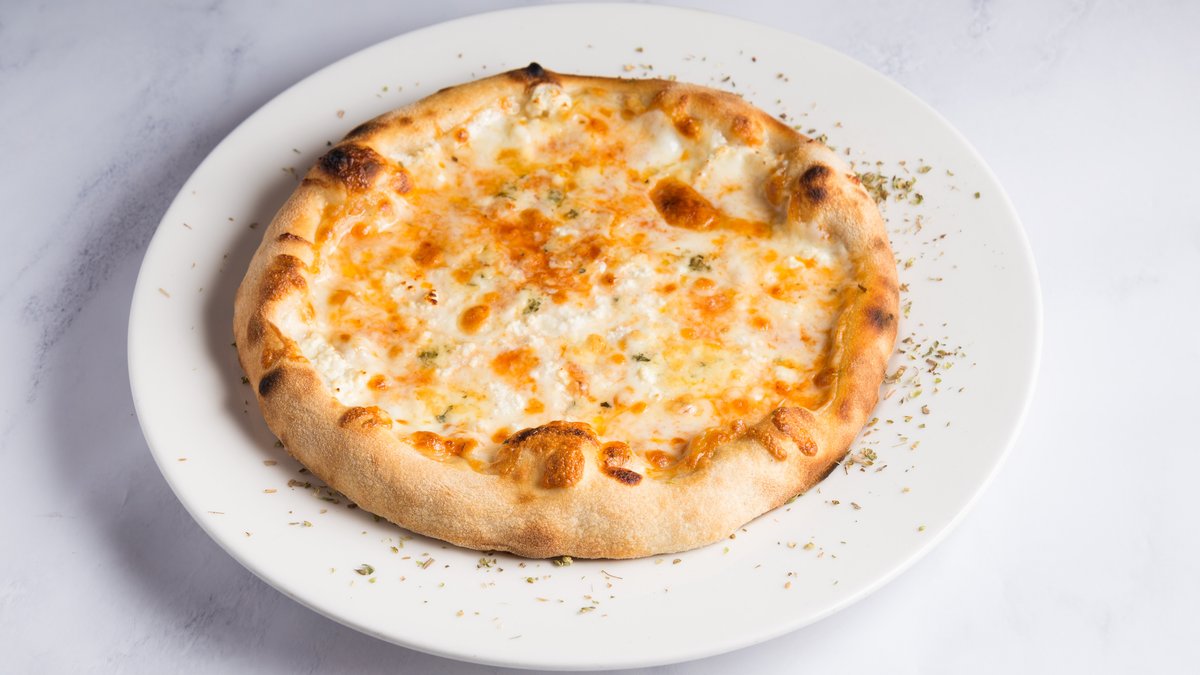 Quattro formagio pizza 24cm
