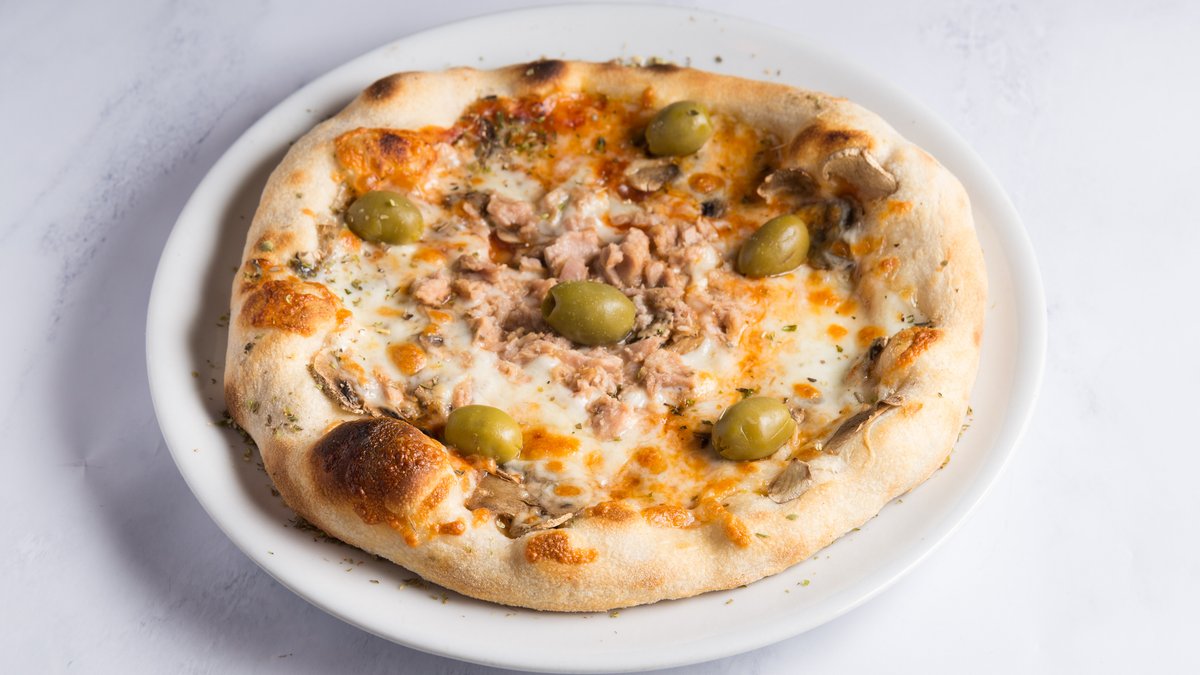 Tuna pizza 24cm