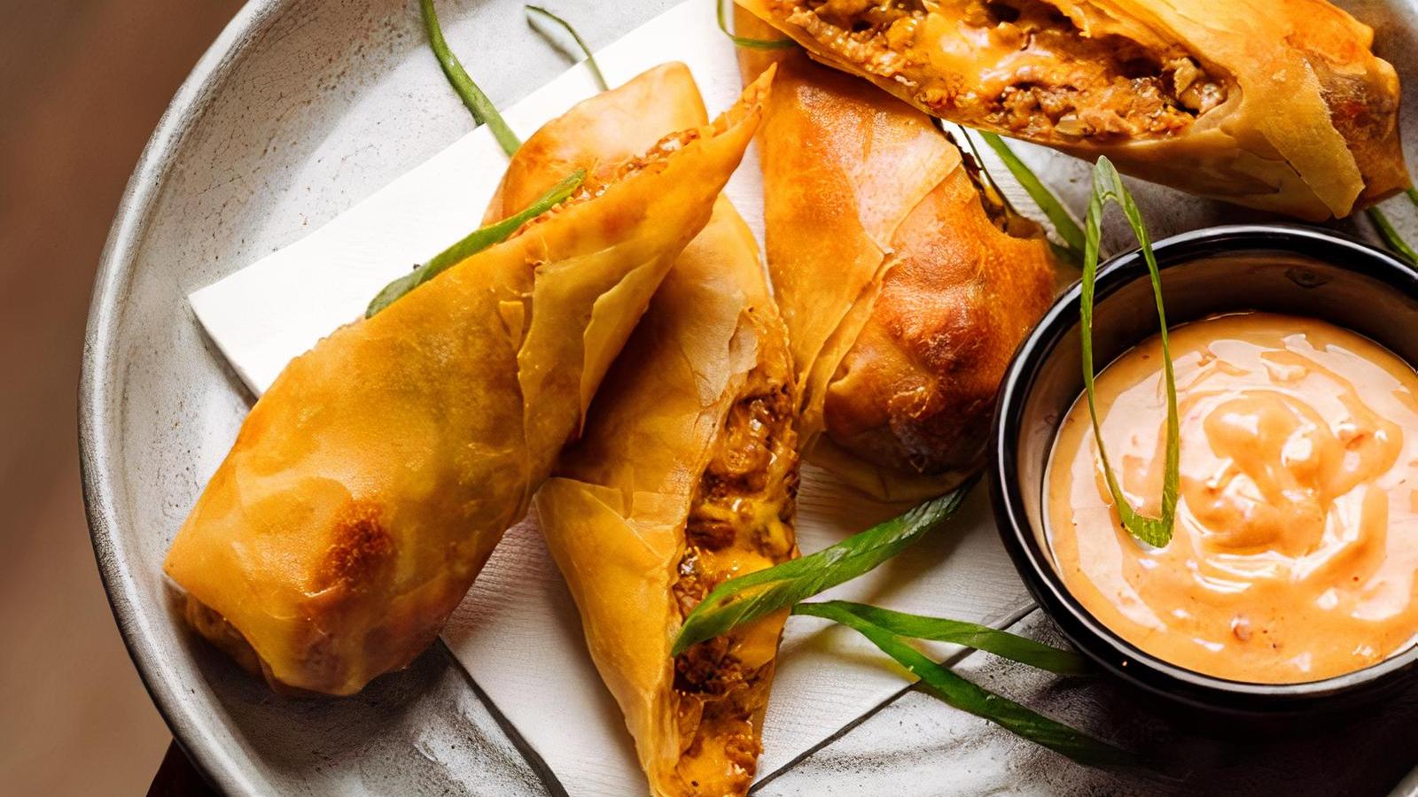 Cheeseburger Spring Rolls