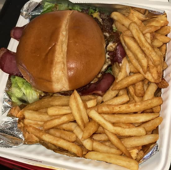 THE BIG CUSE SMASH BURGER W/ FRIES