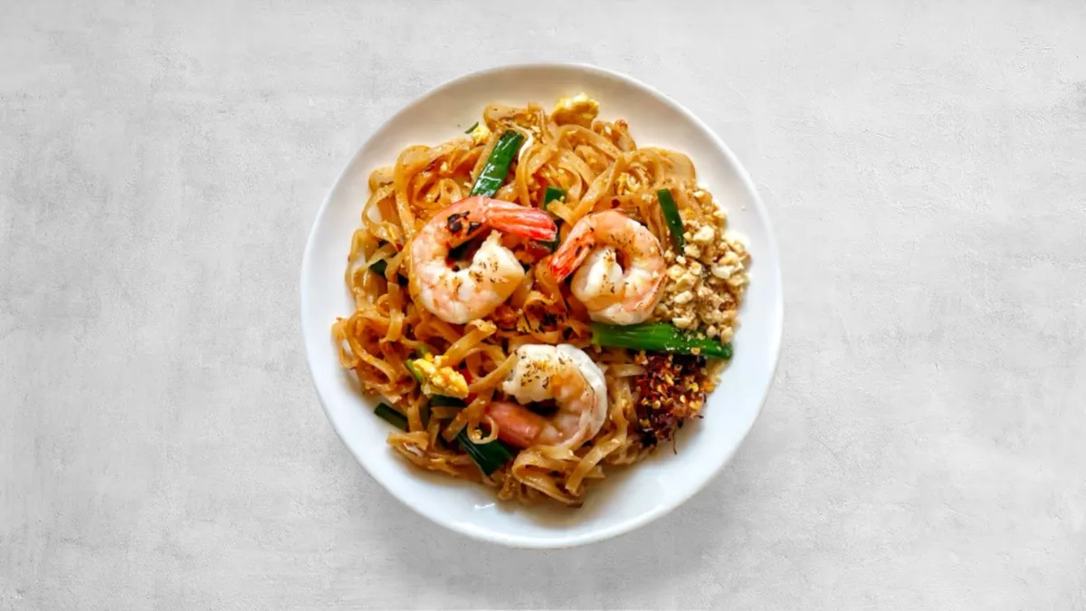"Pad Thai" Rice Noodles with Vegetables