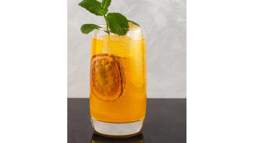 Limonadă cu fructul pasiunii