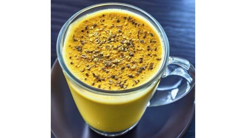 Turmeric cinnamon latte