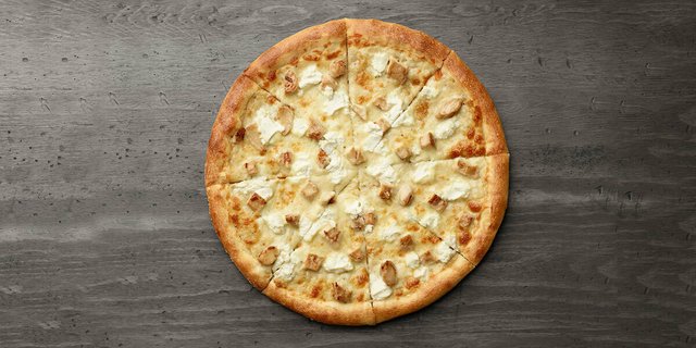 White Chicken Pizza