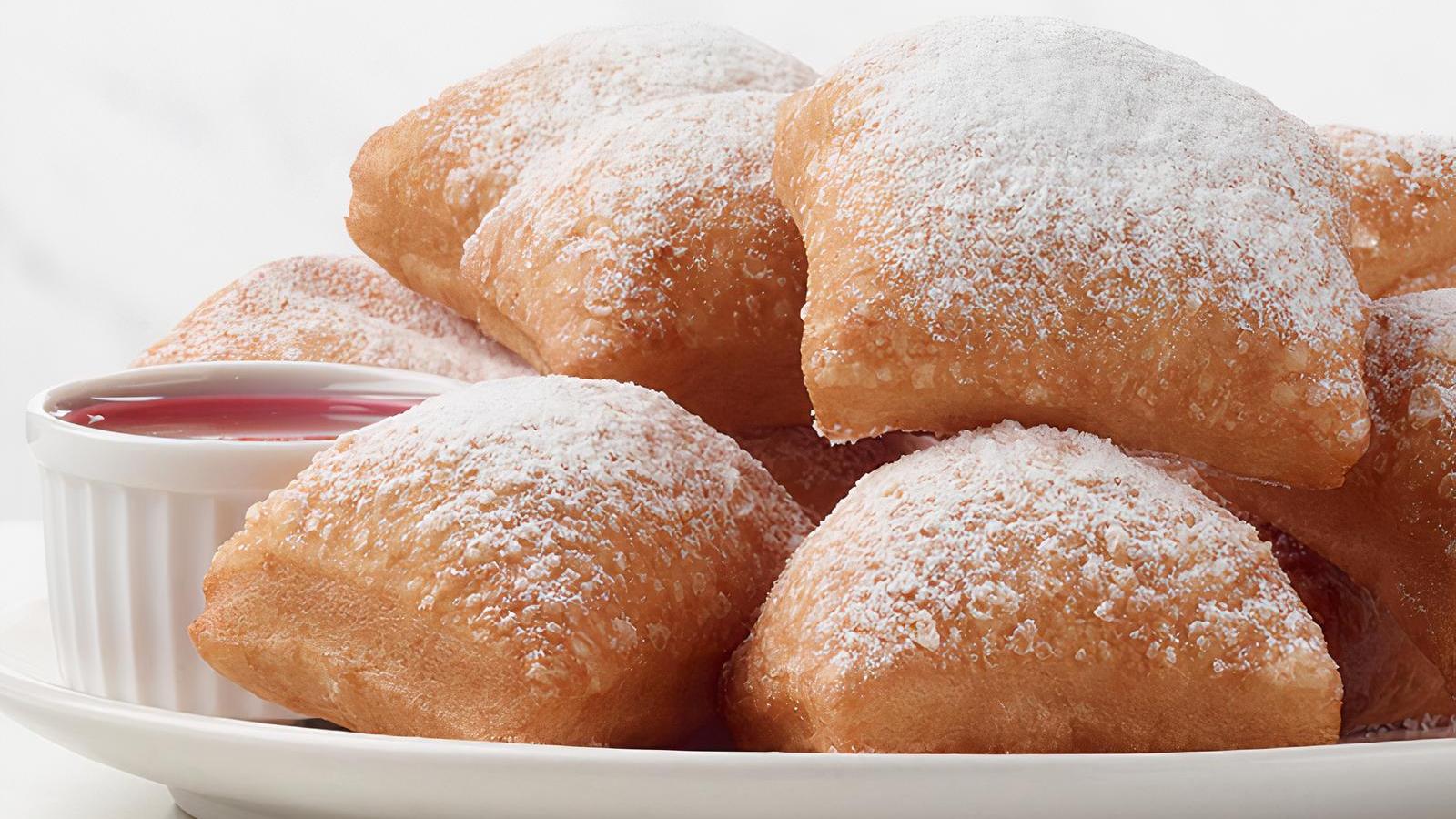 Zeppoles (6 pieces)