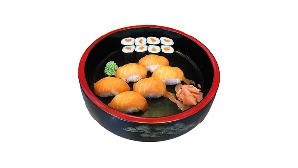 S11. Sushi set