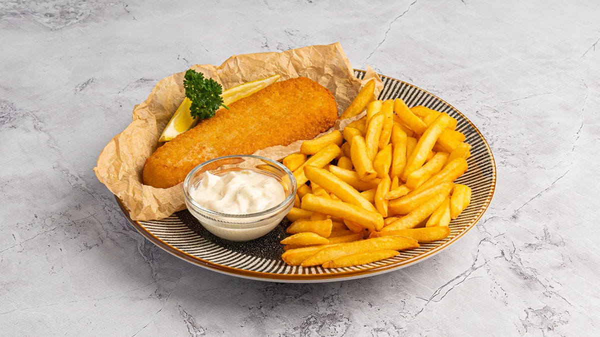 Fish and chips mézes korianderes mártogatós