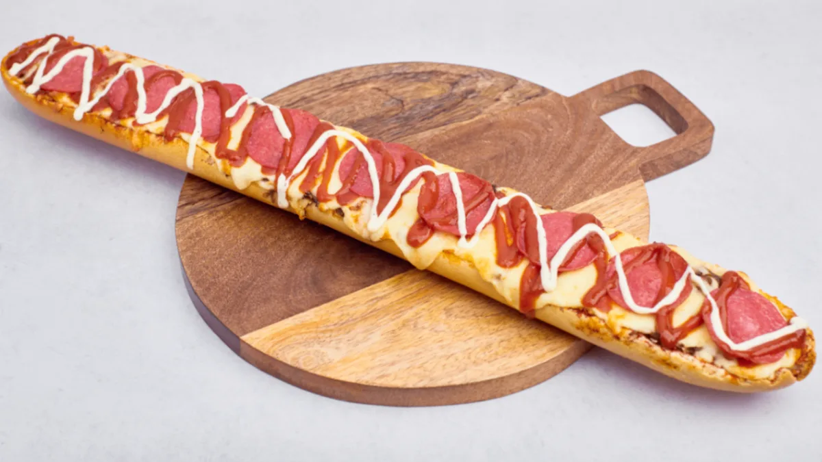 Zapiekanka Salami
