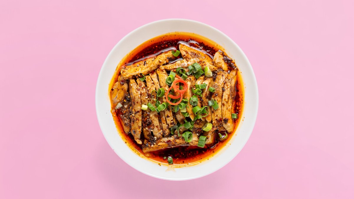 Steamed Chicken with Chili Sauce