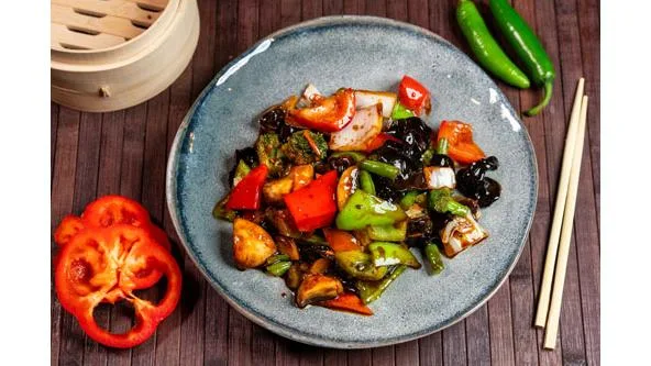 Legume în sos Satay