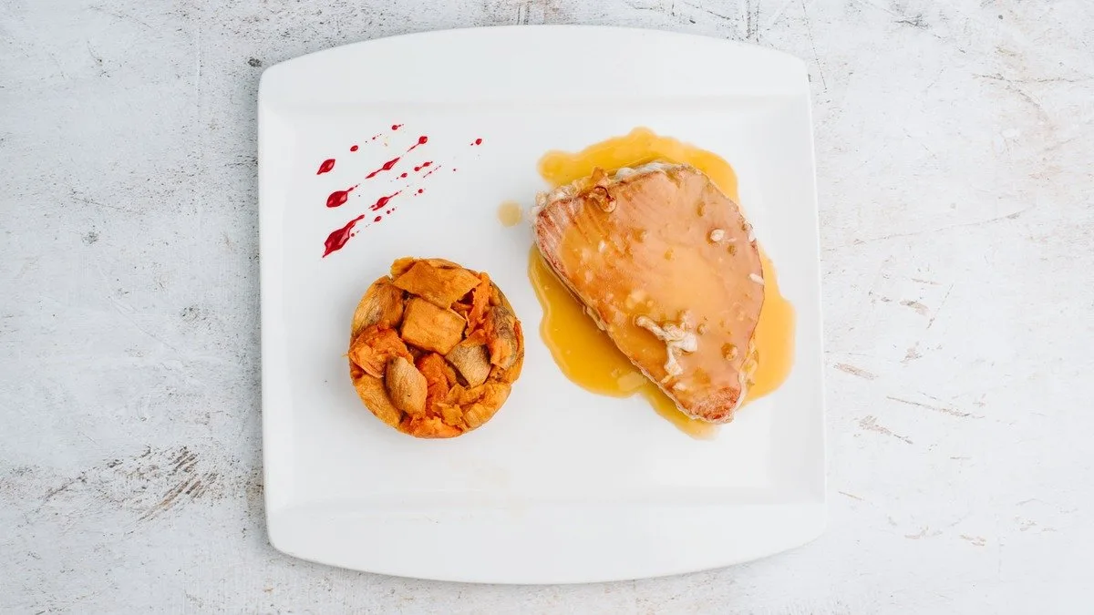 Tuna steak