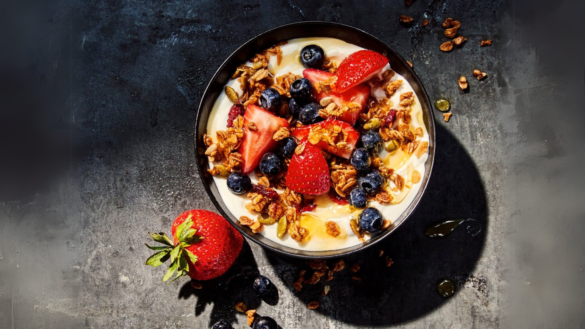 Greek Yogurt With Mixed Berries Parfait