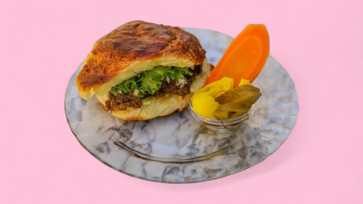 Pans Plant Based Pulled Beef Burger