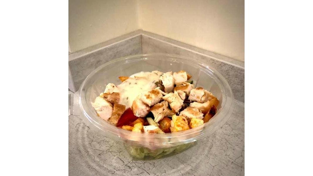 Salată Caesar