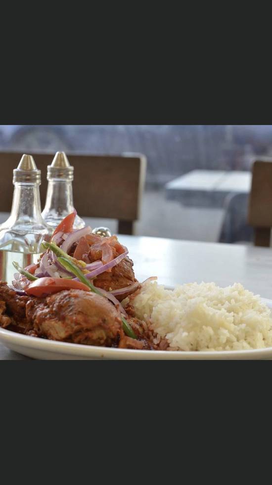 Spicy Chicken Lunch (Picante de Pollo Lunch)
