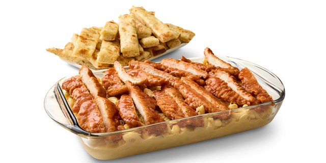 Buffalo Chicken Mac and Cheese Family Meal