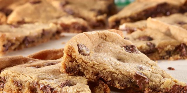 8-Inch Chocolate Chip Cookie