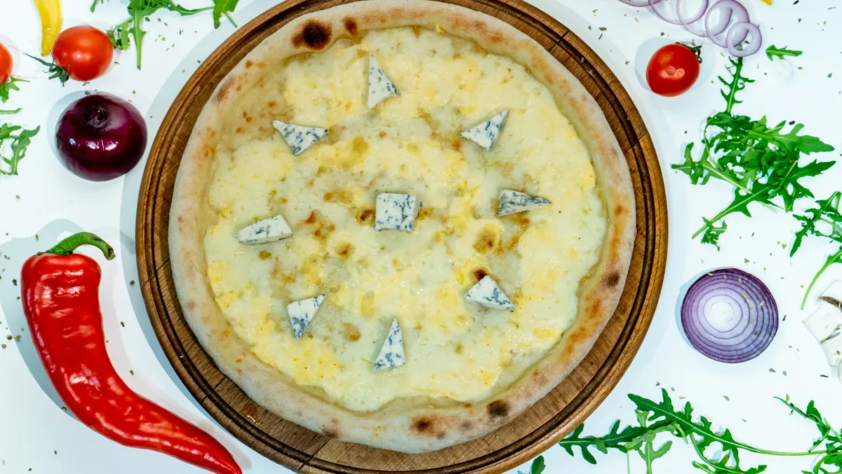 Quattro formaggi rosso
