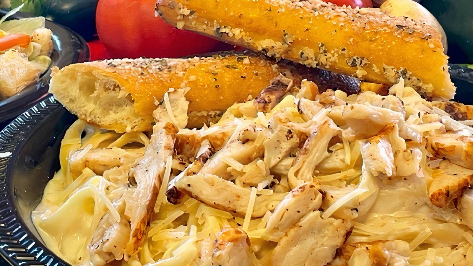 Chicken Fettuccine Alfredo