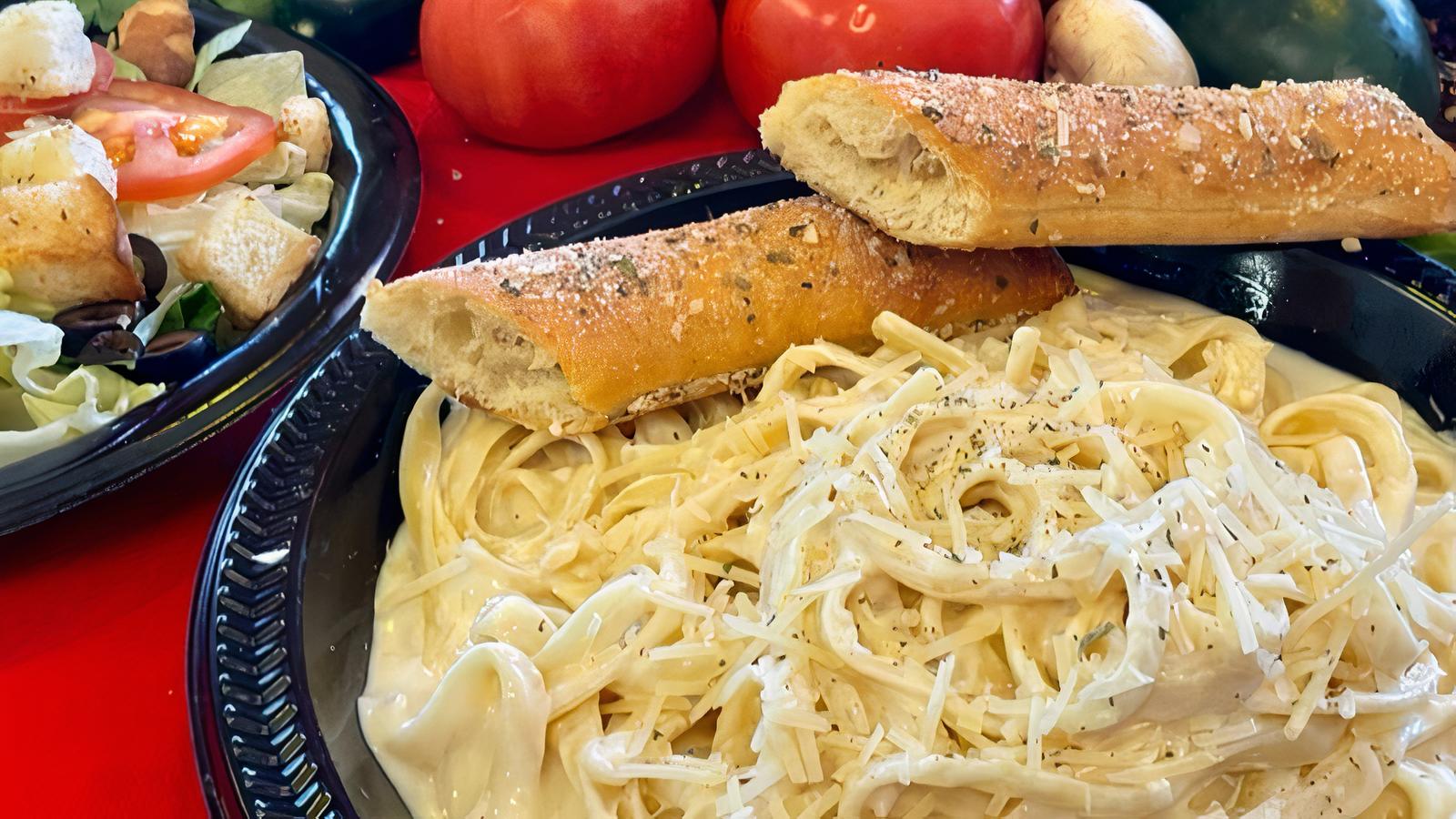 Fettuccine Alfredo