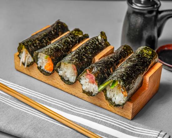 Handroll Flight