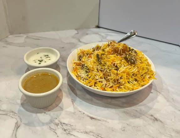 Paradise Special Chicken Biryani
