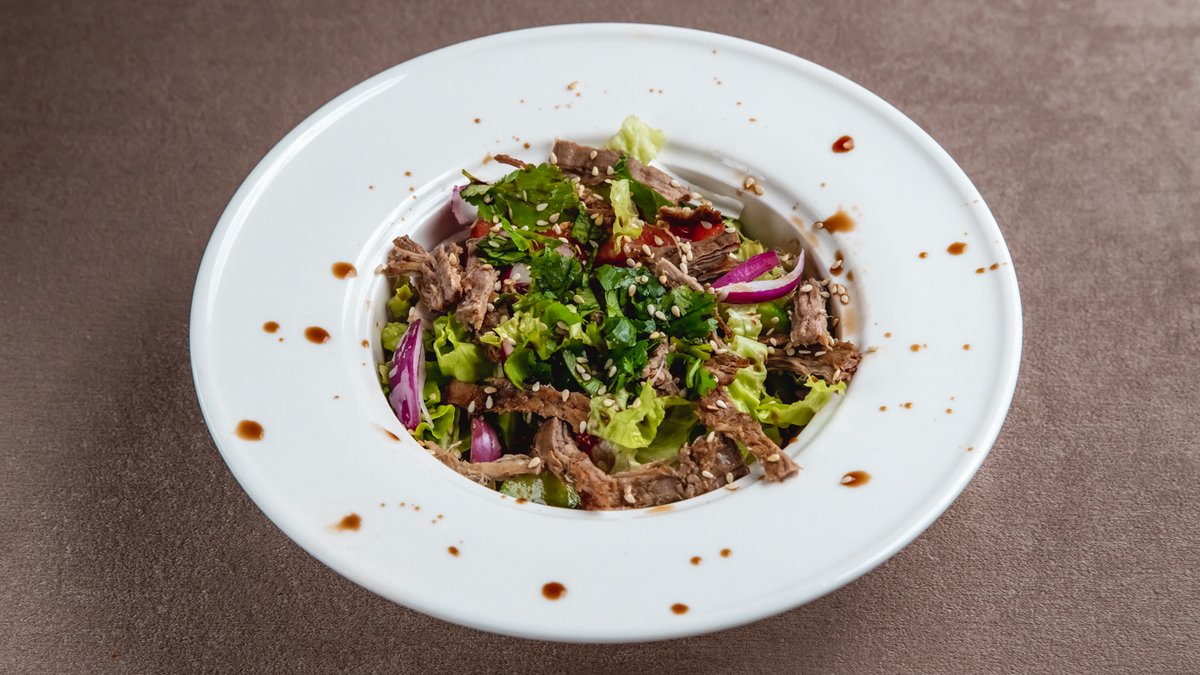 "Tay Beef" Salatı