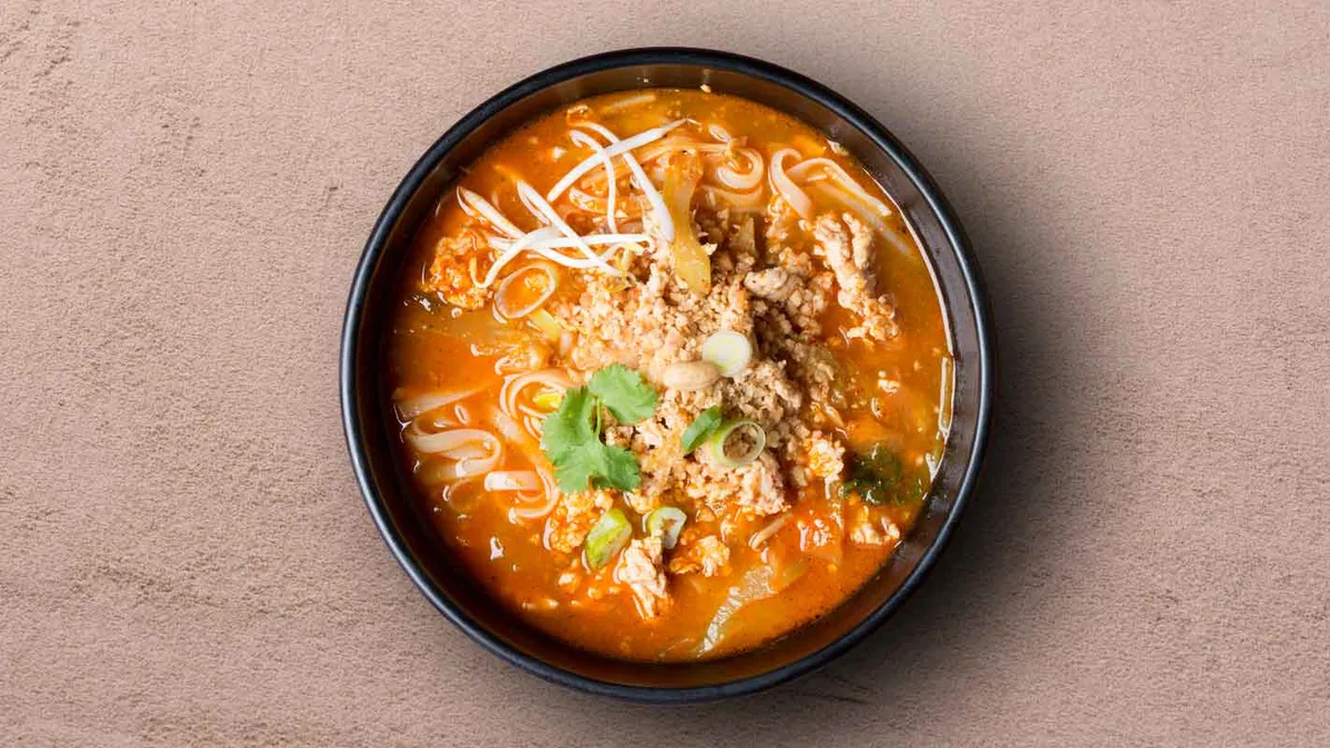 Kuetiao Tom Yum Muu 🌶️