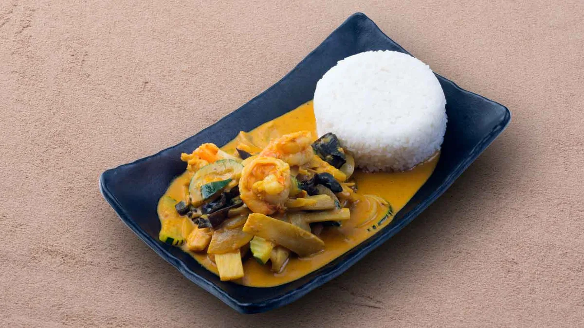Pad Pet Kaang Luang Talay  🌶️