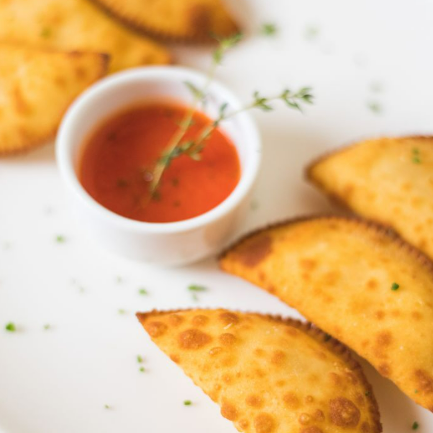 Pasteizinhos de Carne à “Ivo Meireles"