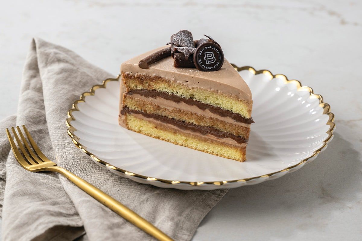 Chocolate Hazelnut Cake Slice with Nutella