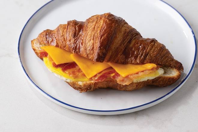 Bacon, Egg and Cheddar Croissant