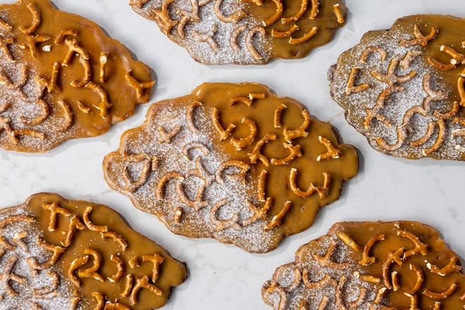 Salted Caramel Pretzel Croissant Crisp