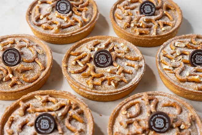 Salted Caramel Pretzel Tart