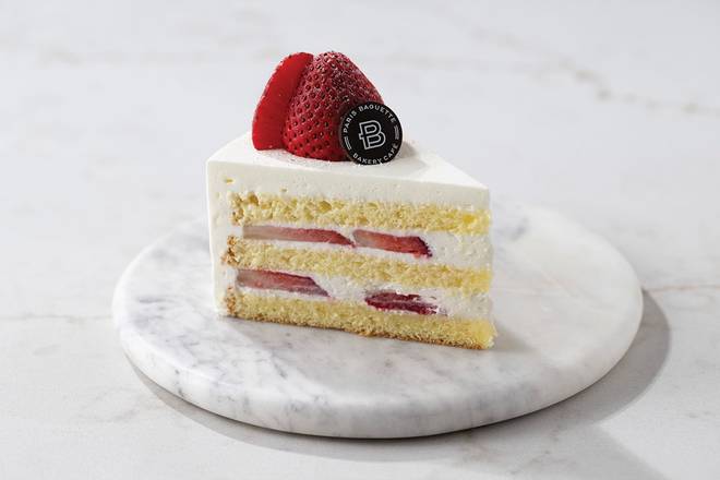 Strawberry Soft Cream Cake Slice