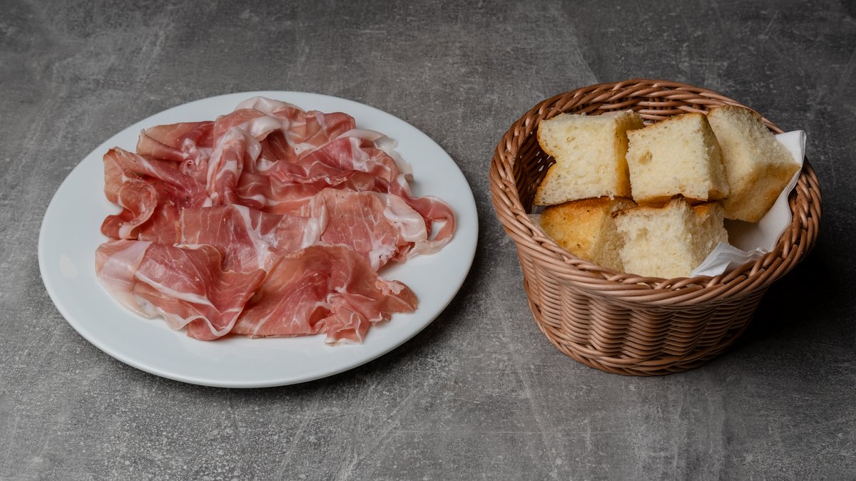 Prosciutto Di Parma Tanara 800