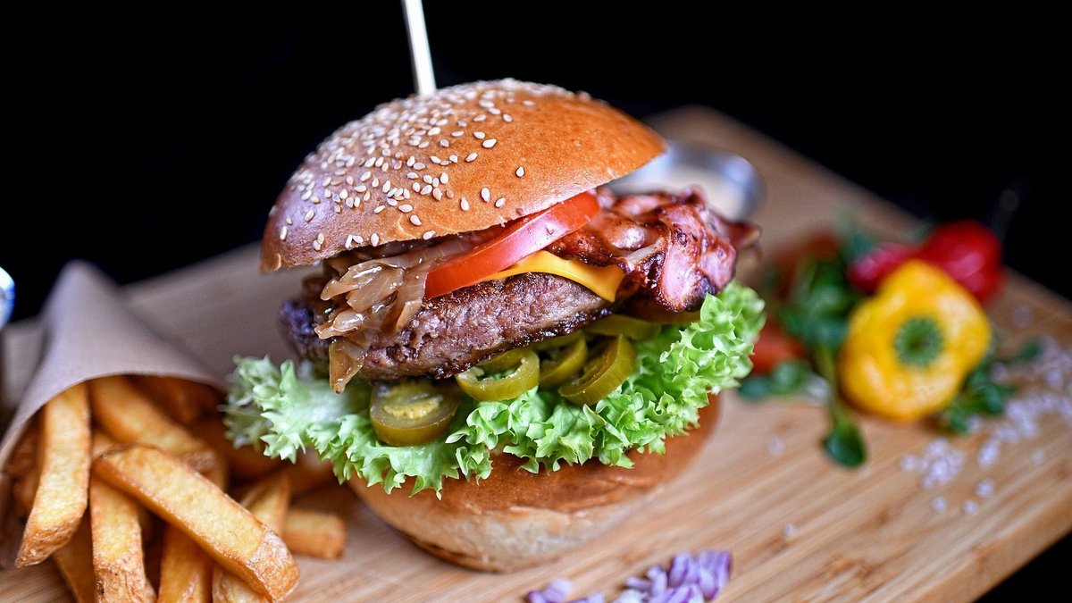 Running Chedar Burger