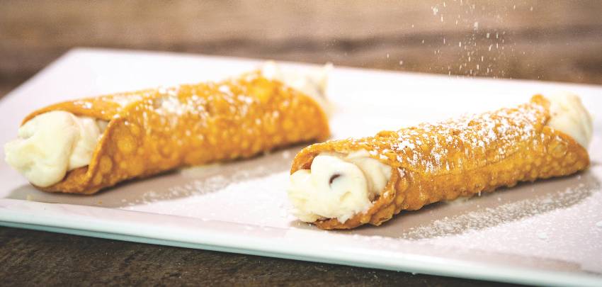 CANAL ST. CANNOLI