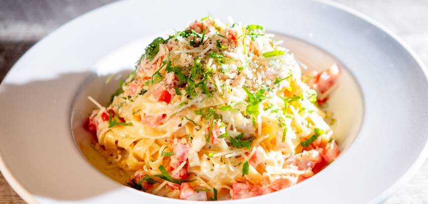 FETTUCCINE ALFREDO